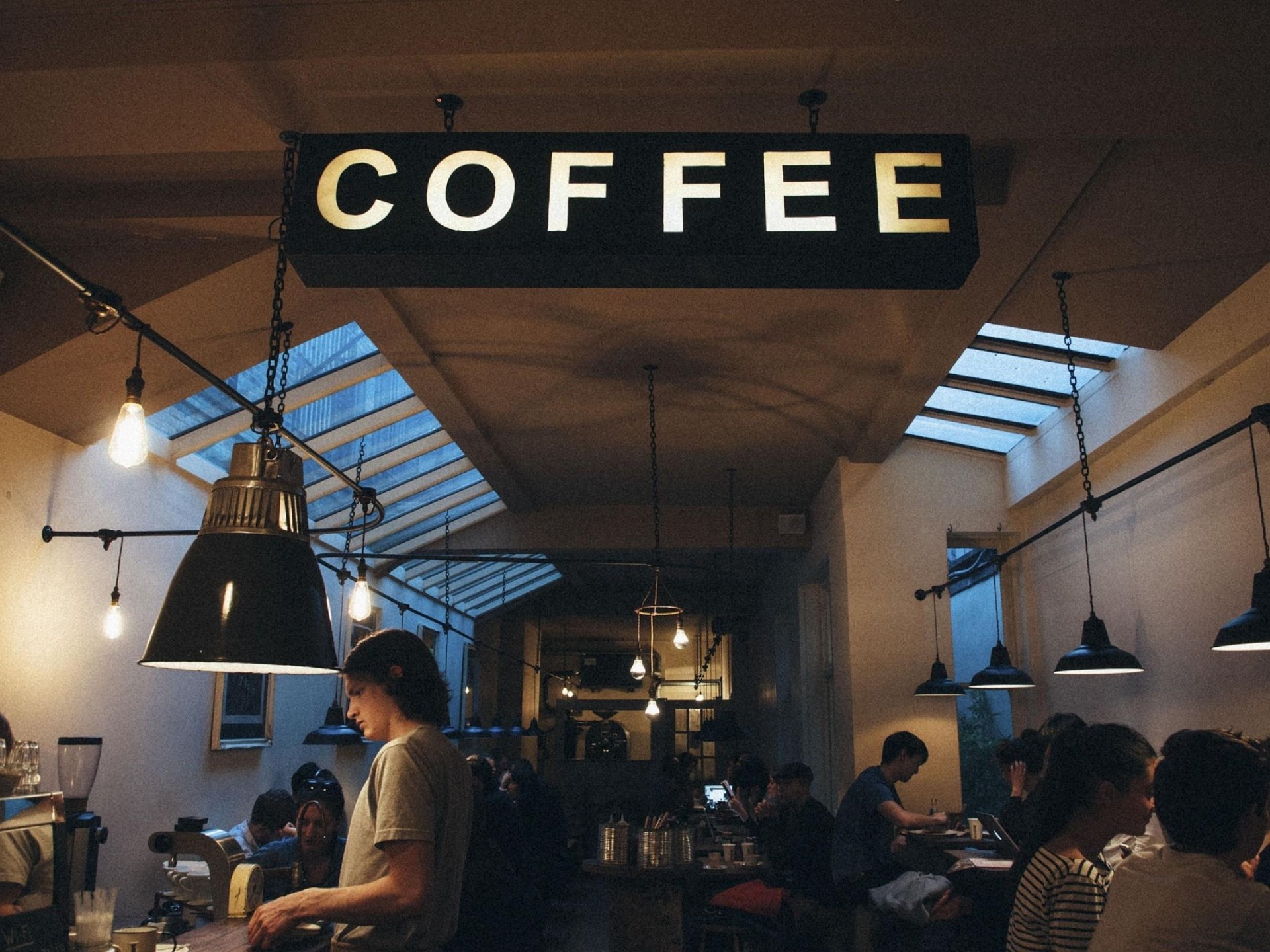 CAFÉ  OPPOSITE MAJOR RETAILER- SHOPPING CENTRE!!! UNDER OFFER !!! UNDER OFFER !!! UNDER OFFER !!!