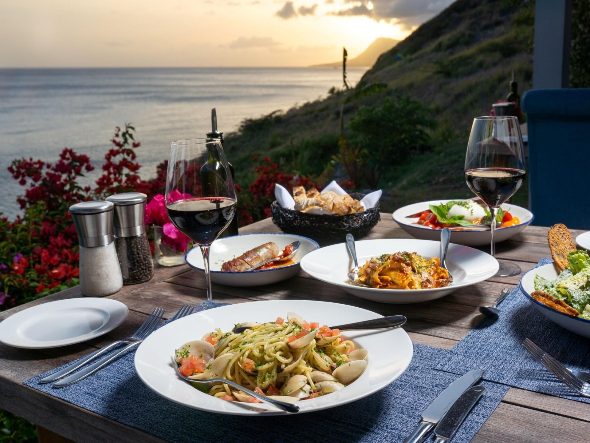 Hervey Bay's top fully licensed Restaurant & Function room.  endless possibilities Fraser Coast