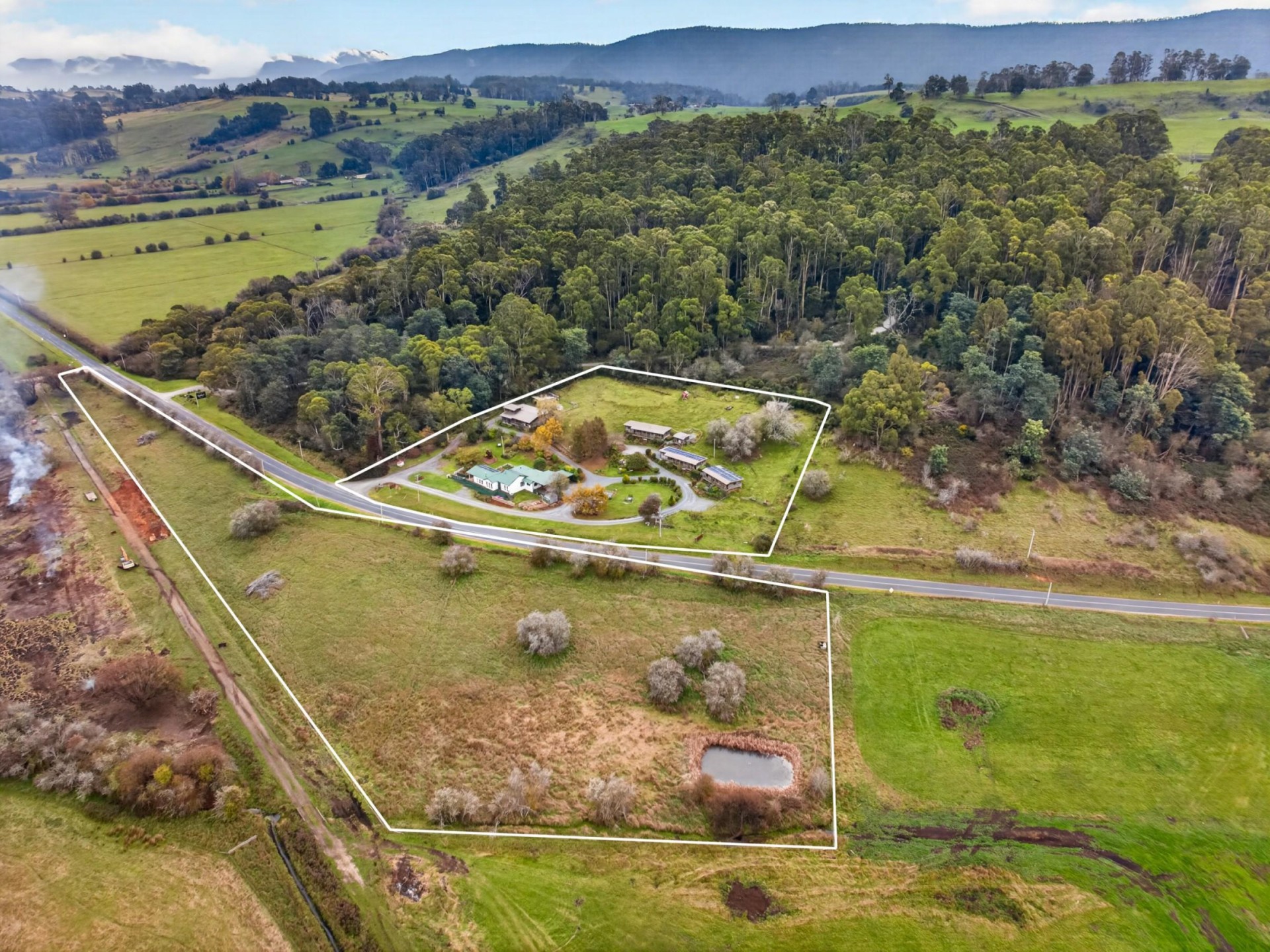 FHGC Tasmanian Accommodation Exceptional Presentation Spectacular Views 6 Cabins 2 Houses 2 Titles