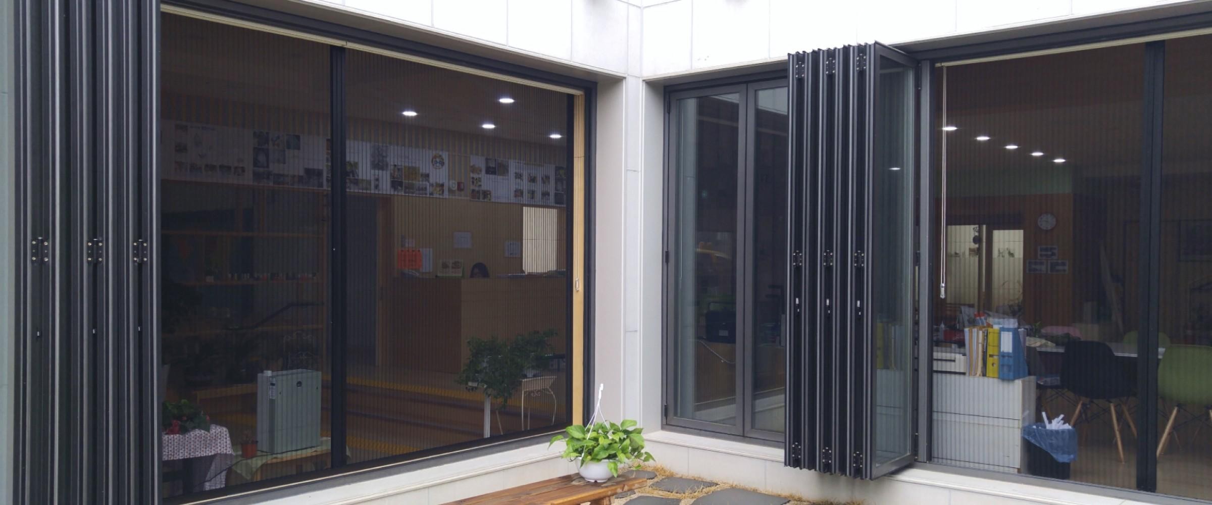 MANUFACTURER OF INSECT SCREEN SYSTEMS