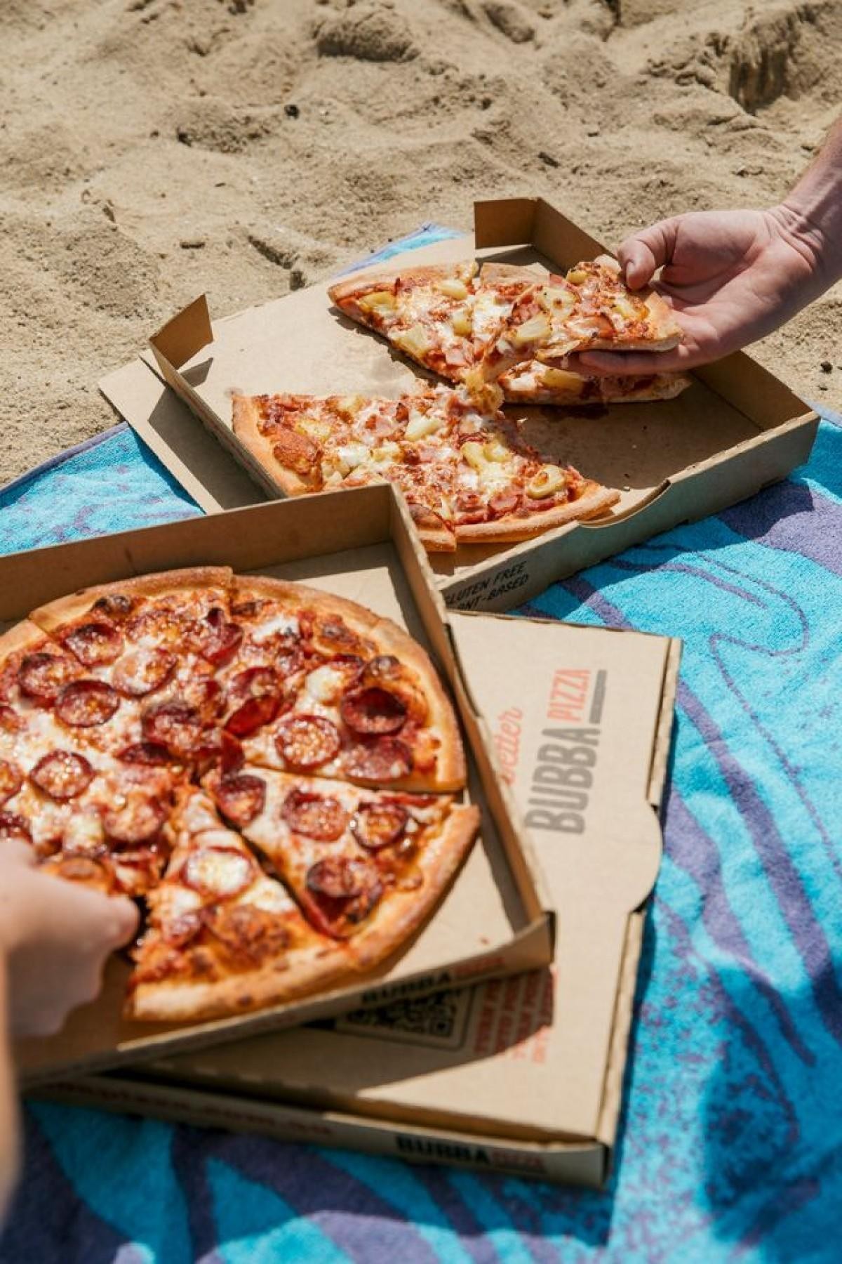 PIzza Store  - Highly Profitable Prime Location  - Booming City Edge Location