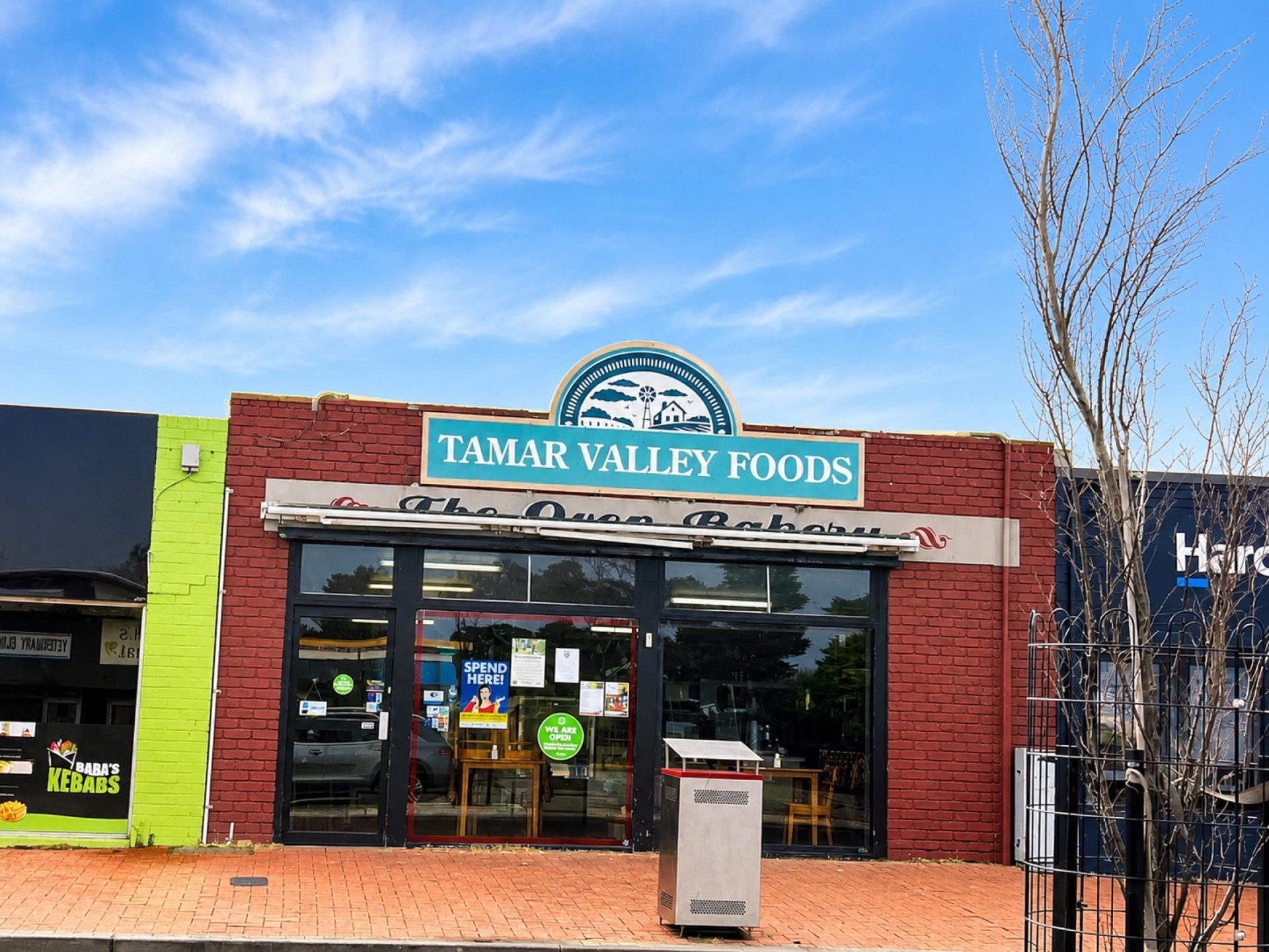 No Ingoing Opportunity Cafe Bakery Do Your Own Business Rent $350+gst+og weekly New Lease